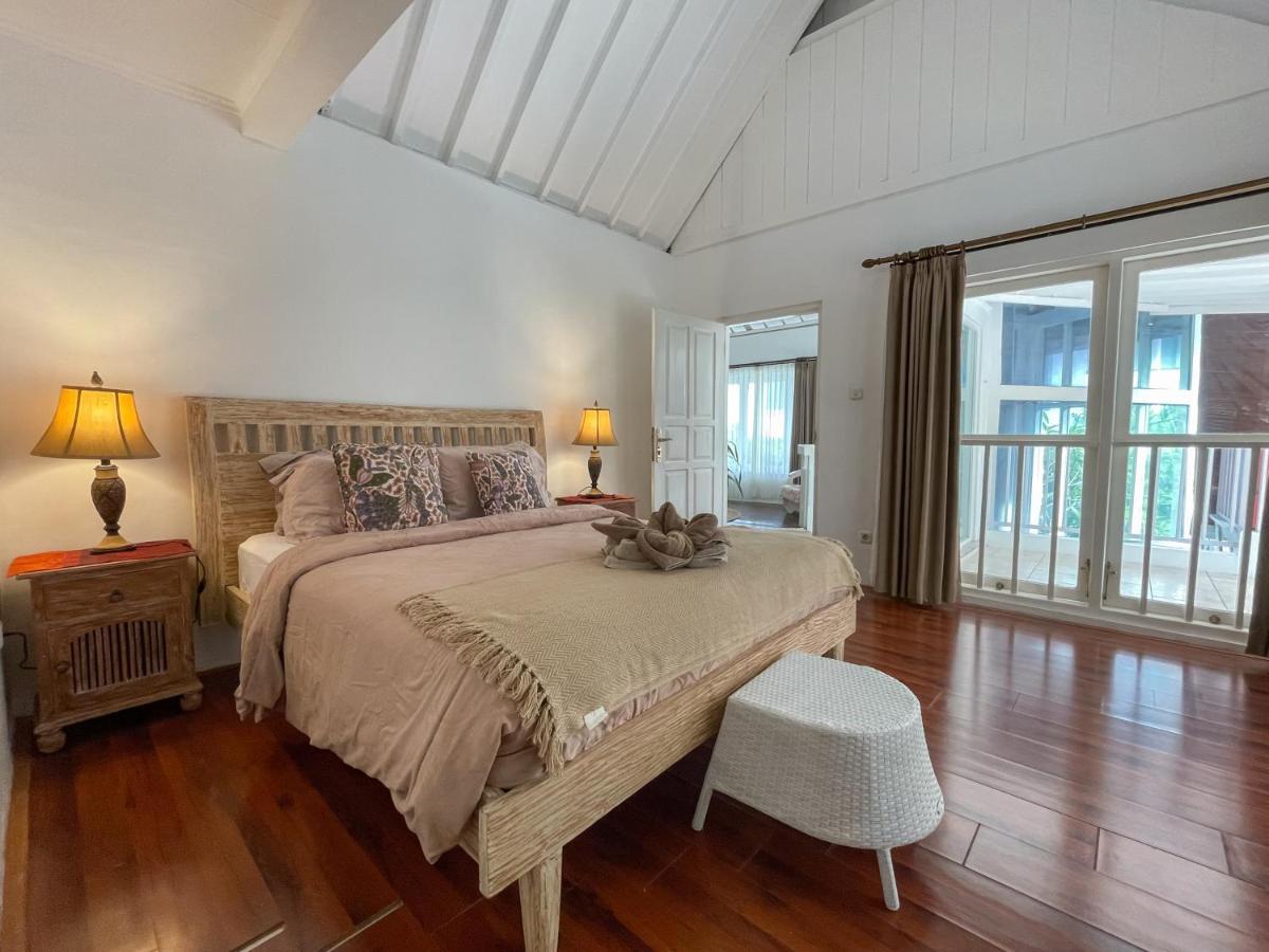 Beach House Canggu - 150M Berawa Beach Dış mekan fotoğraf