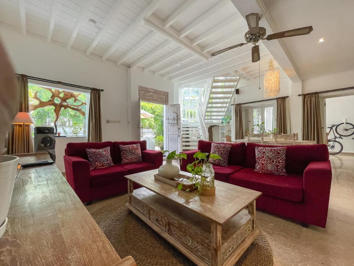 Beach House Canggu - 150M Berawa Beach Dış mekan fotoğraf