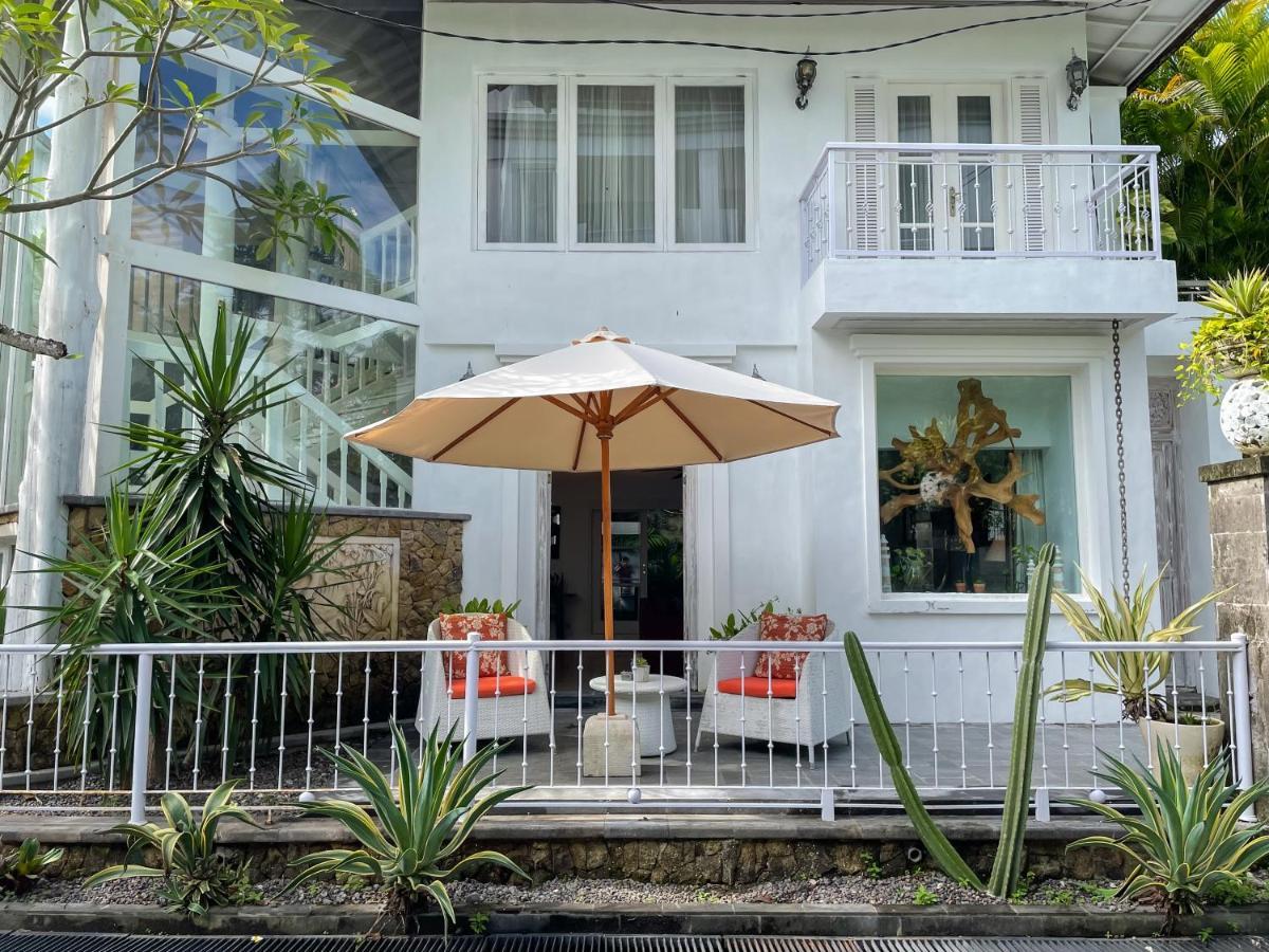 Beach House Canggu - 150M Berawa Beach Dış mekan fotoğraf